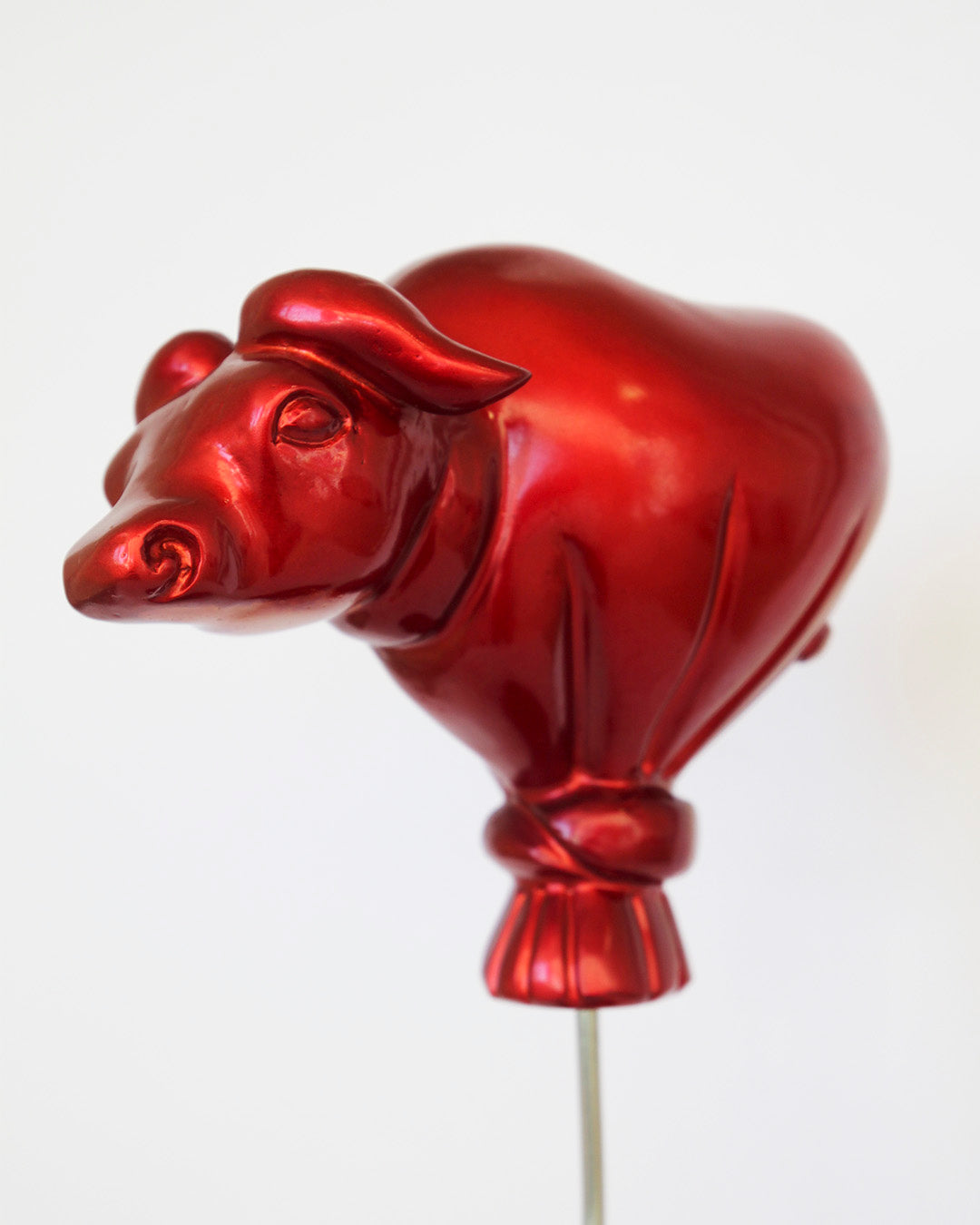 Escultura Búfalo / Artista Chiqui Barrascout