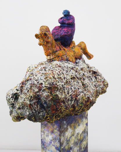 Escultura Cabalgando sobre Sueños / Artista Enrique Cay