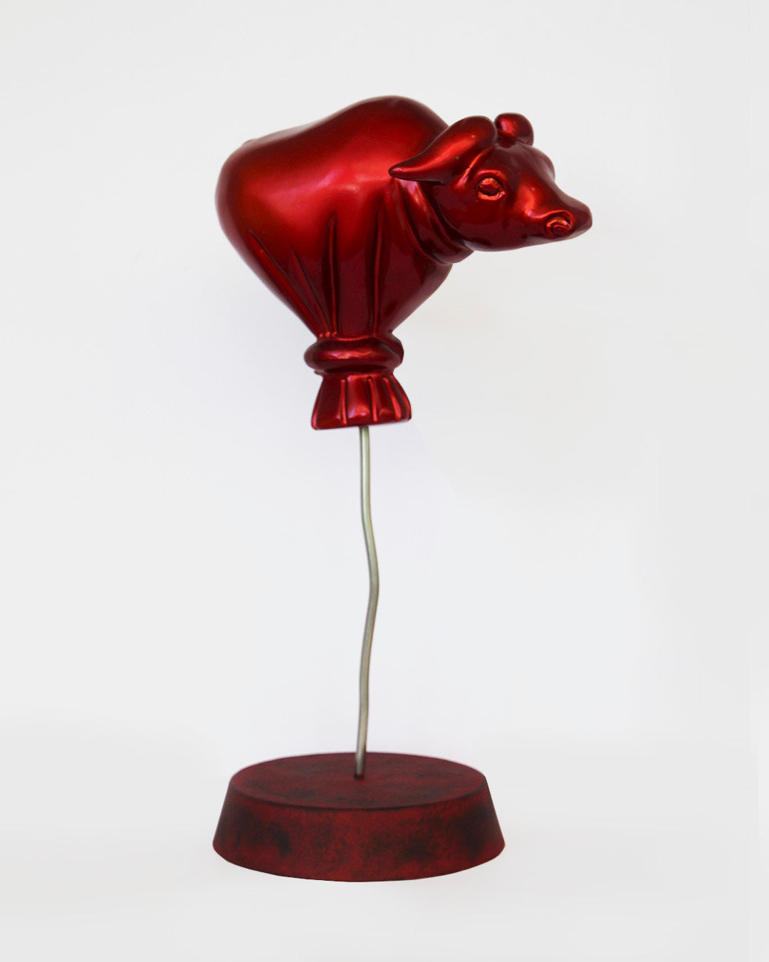 Escultura Búfalo / Artista Chiqui Barrascout