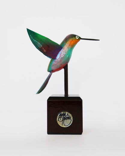 Escultura pequeña Colibrí / Artista David Ordoñez